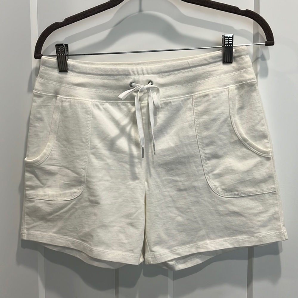 Danskin white drawstring shorts